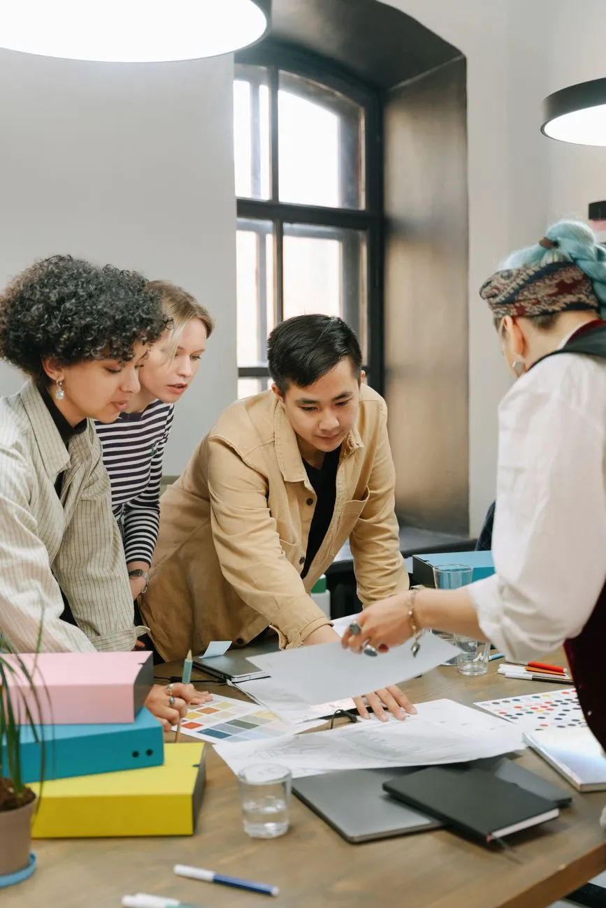 活动执行与市场推广如何选型：企业自建团队与专业广告公司对比分析正文配图 1