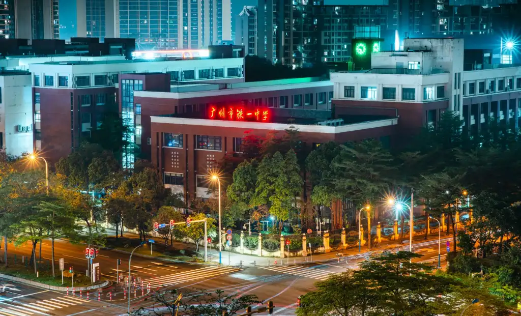 海口胜雅电广告活动执行方案对比：品牌推广与市场活动差异分析